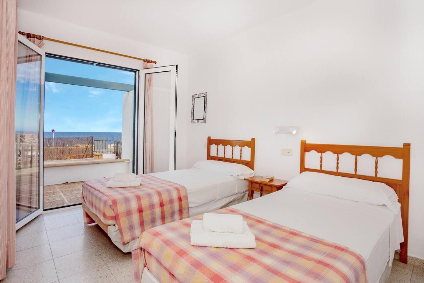 Villa Victor - Primera Linea Mar, Vista A Puesta De Sol Cala'N Blanes  Exteriör bild